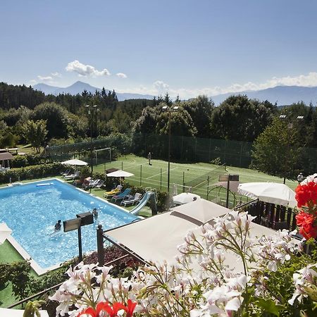 Hotel Scoiattolo Baselga di Pine Bagian luar foto